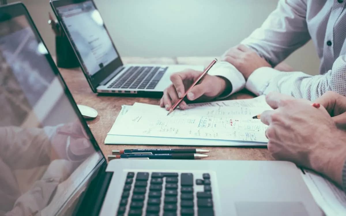Professional reviewing lead lists and import data for VICIdial campaigns